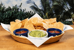 Chips, Guacamole & Salsa